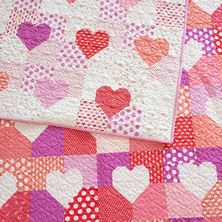 Patchwork Hearts Printed Quilt Pattern