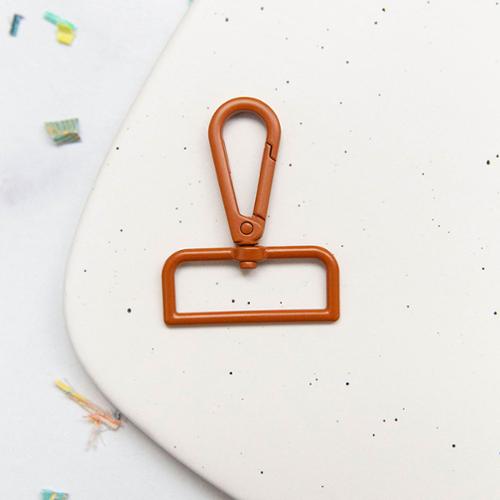 1.5" Swivel Snap Hook - Caramel