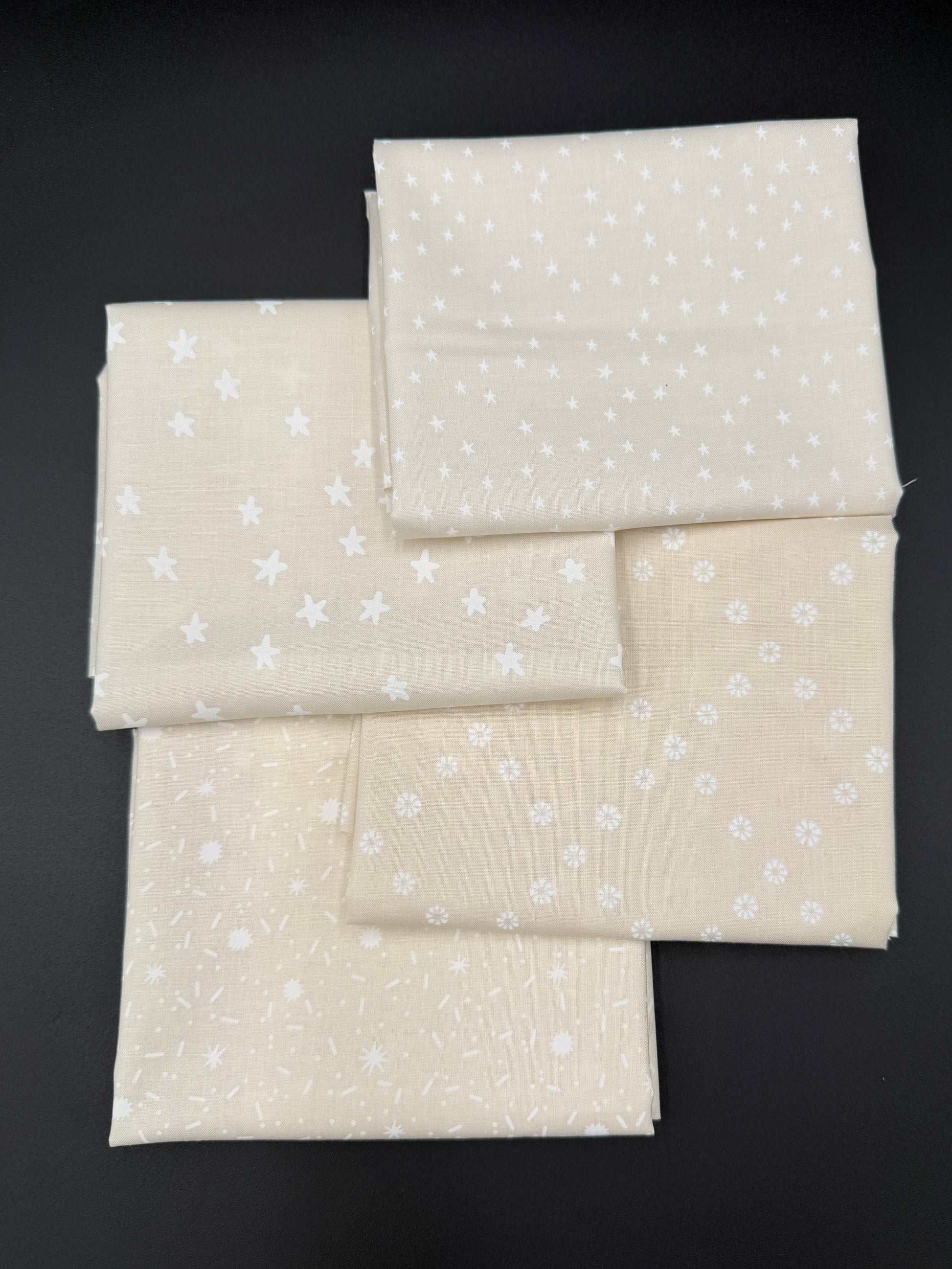 Ruby Star low volume ! Fat quarter bundle