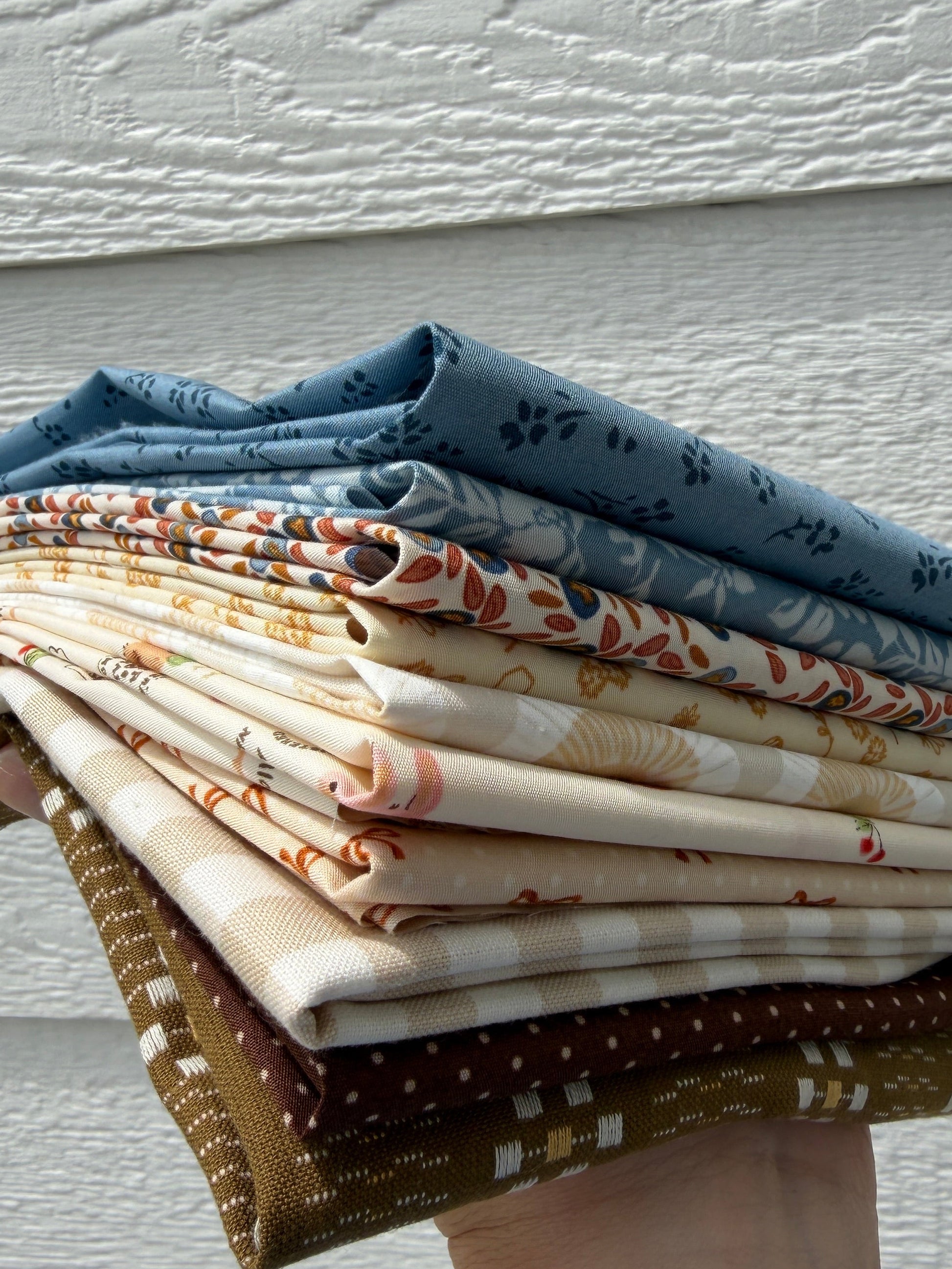Lovely Day - 10 piece Fat Quarter Bundle