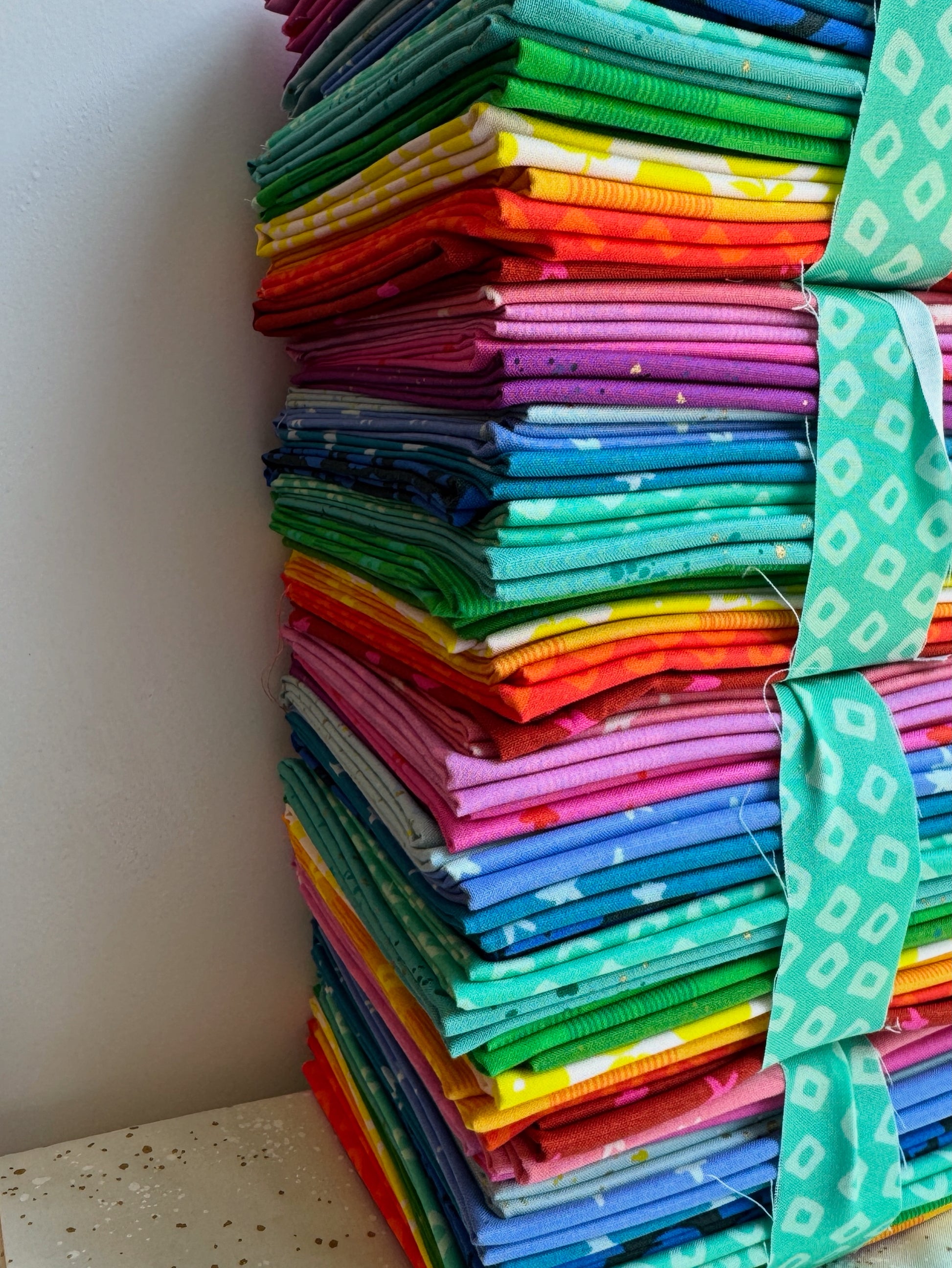 Rainbow Tetra Star Quilt Kit - Throw Size