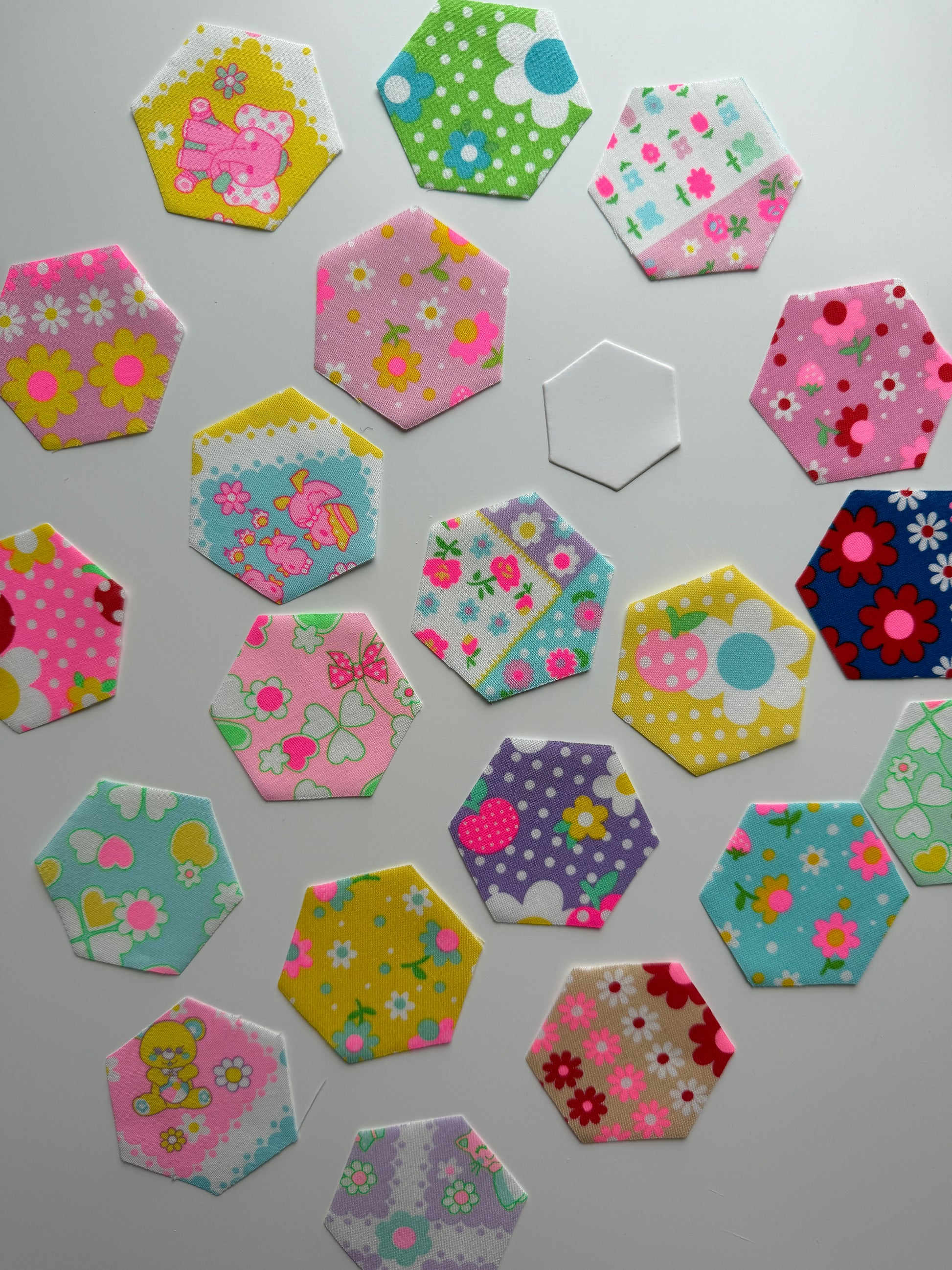 20 pieces - Antique Pink Hexagons for 1” Hexagon papers