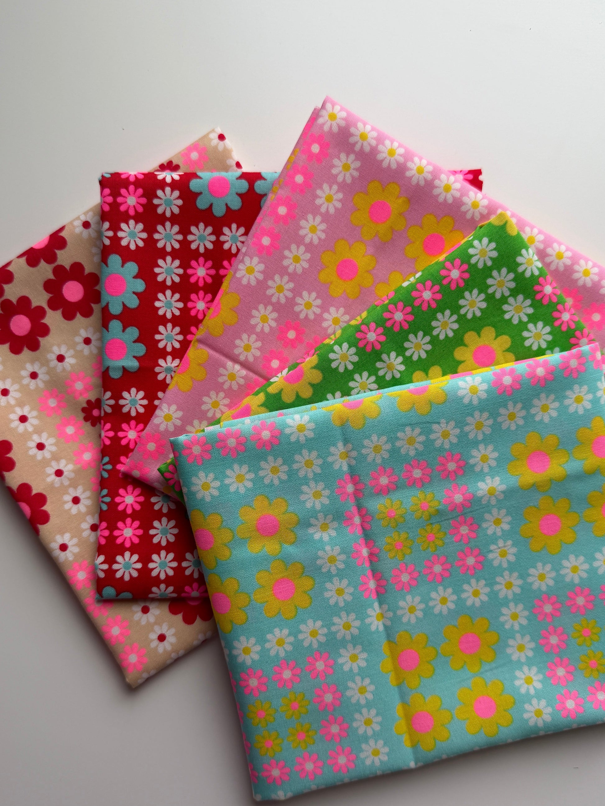 Fat quarter bundle - antique pink - 5 pieces