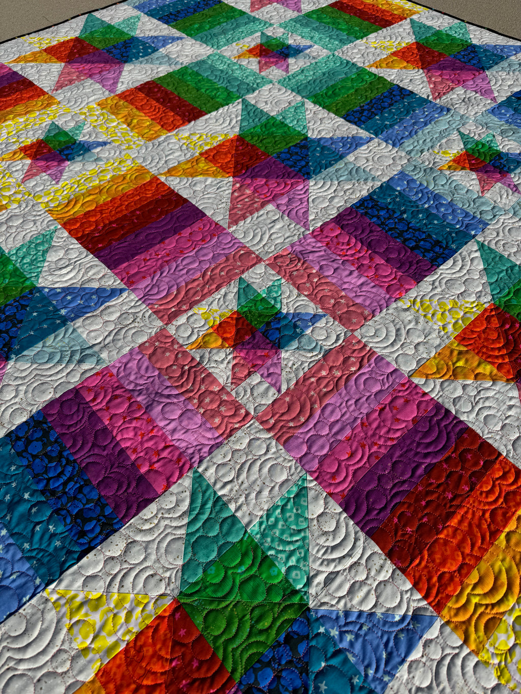 Rainbow Tetra Star Quilt Kit - Throw Size