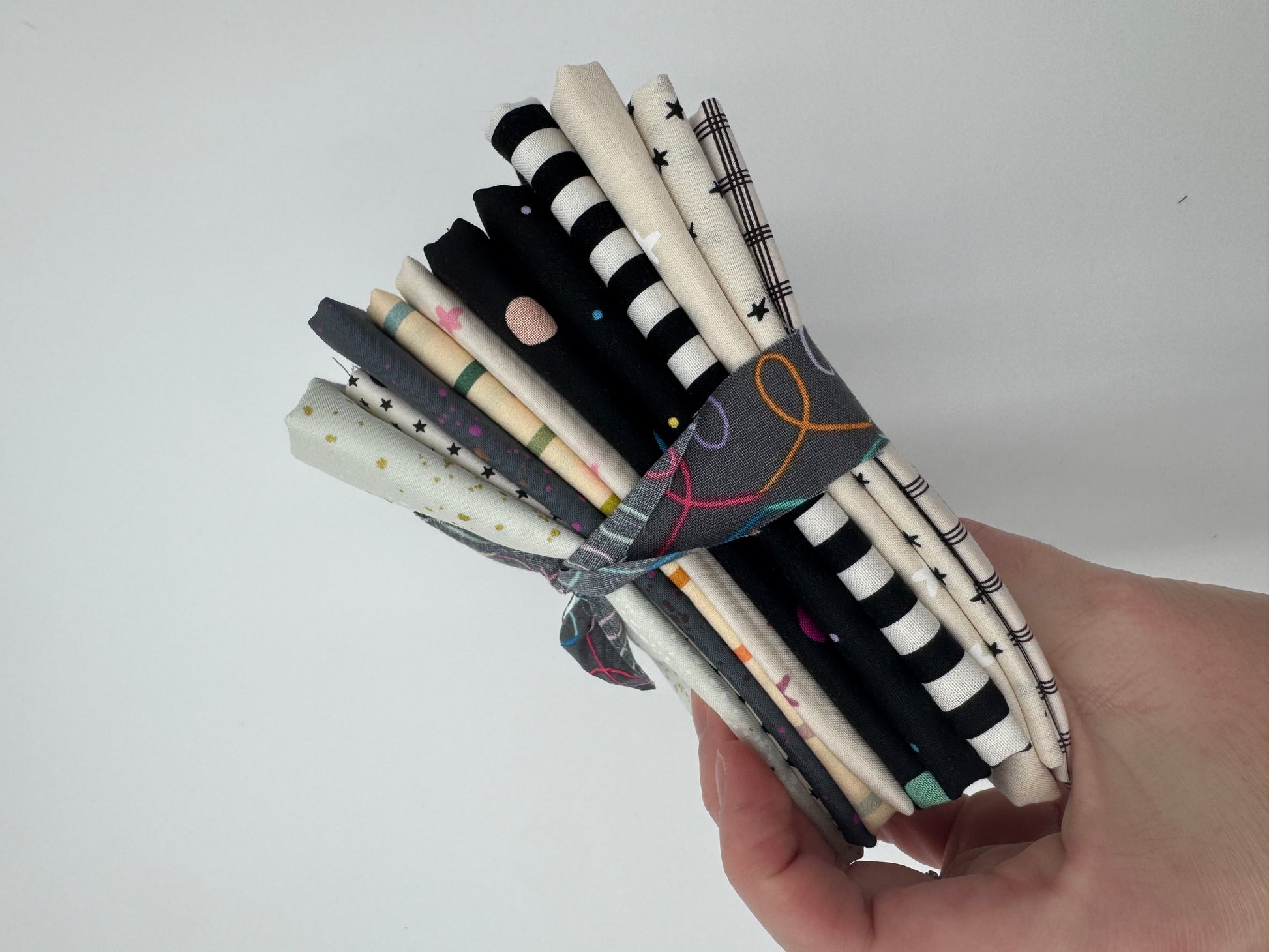 Scrap bundle 10 - black white prints