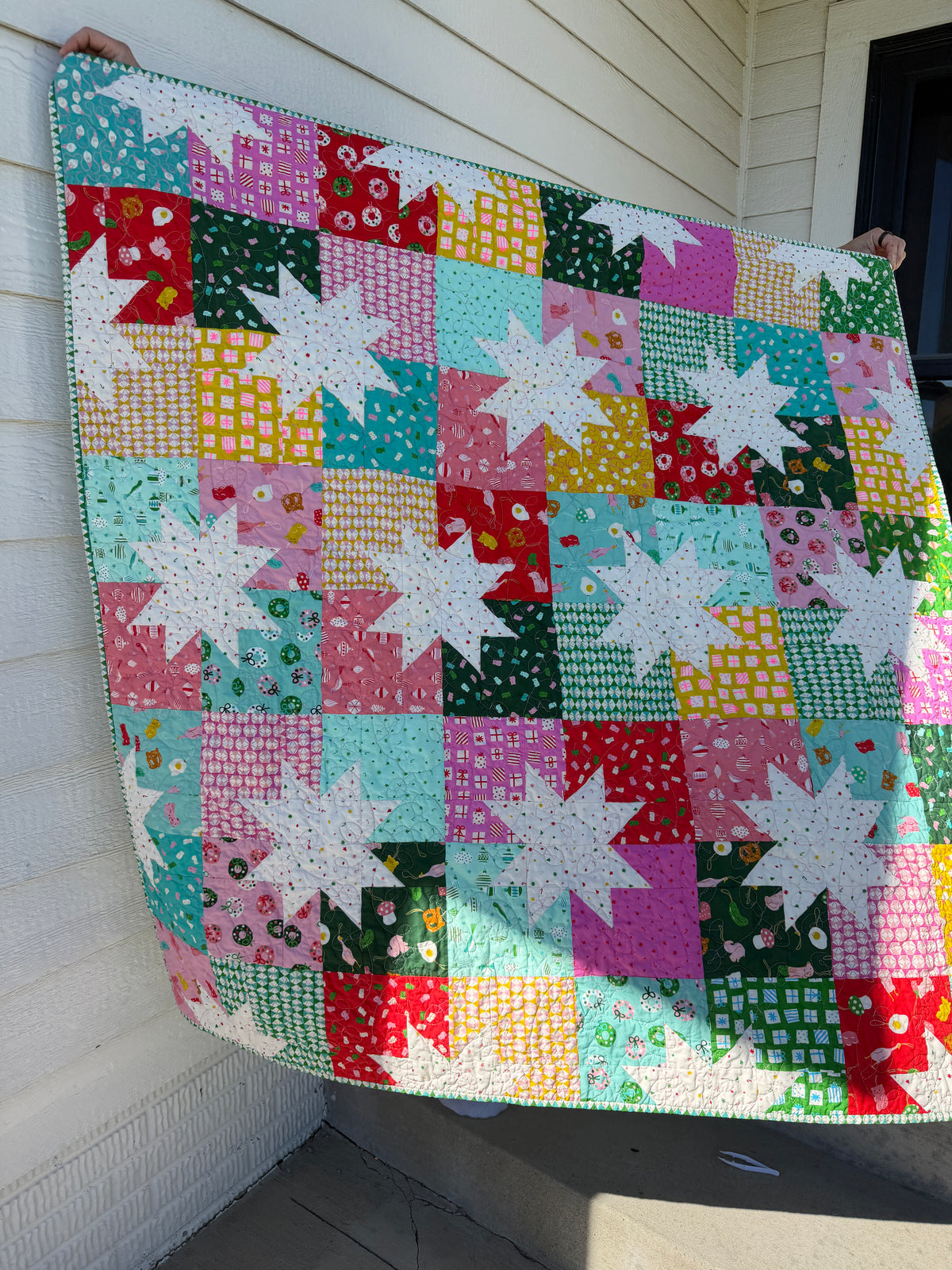 Kitsch Christmas star Throw Size Quilt - 60"x60"