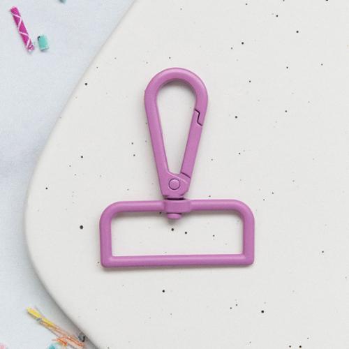 1.5" Swivel Snap Hook - Plum